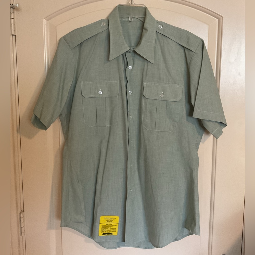 U.S. Army AG-415 Short Sleeve Green Dress Shirt Size 16.5 EUC